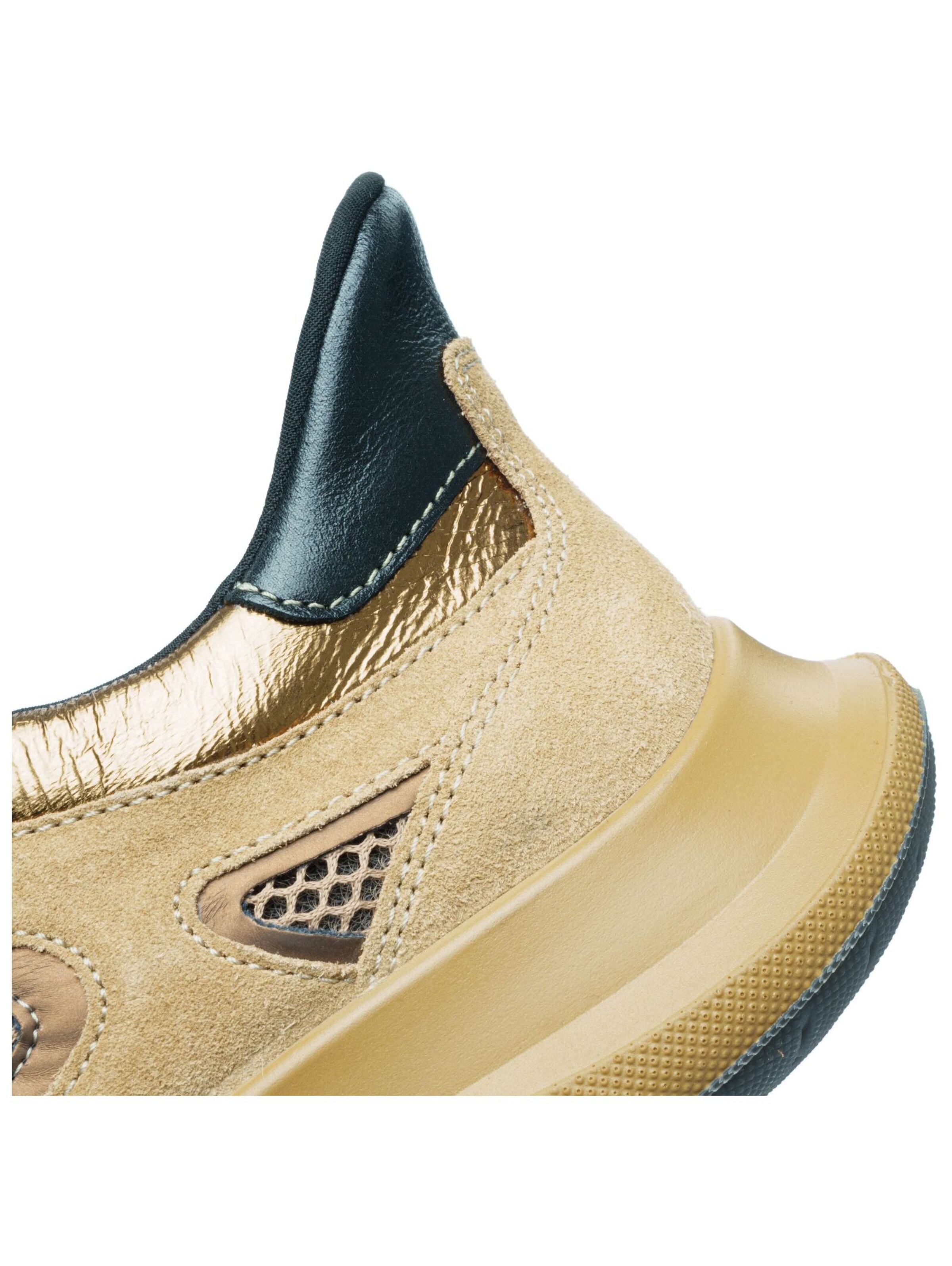 ARA Sneakers in Brown