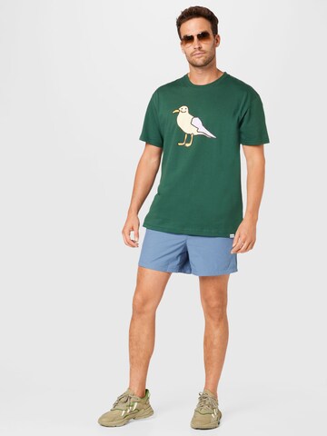 Maglietta 'Smile Gull' di Cleptomanicx in verde