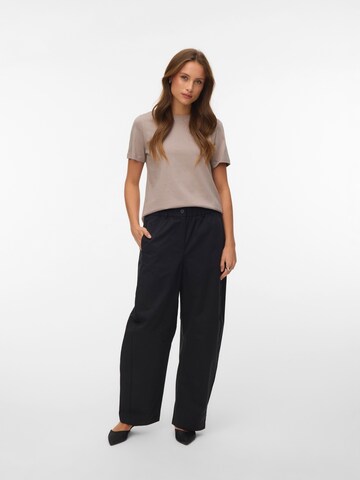 VERO MODA T-shirt 'VMPaulina' i grå