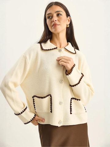 Cardigan Bianco Lucci en beige