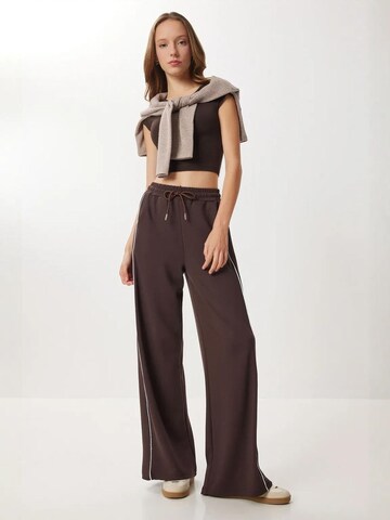Pantaloni di Happiness İstanbul in marrone