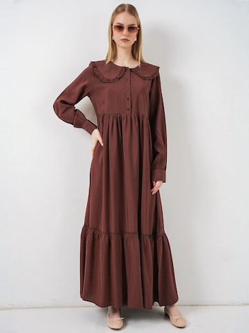 Robe-chemise Bigdart en marron : devant
