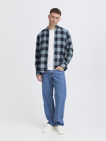 Coupe regular Chemise 'BHBUSTER' BLEND en bleu