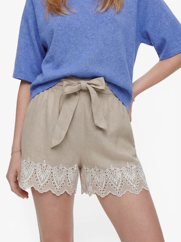 ONLY Regular Pants 'ONLTULUM' in Grey: front