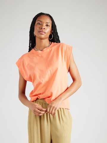 QS Shirt in Oranje: voorkant