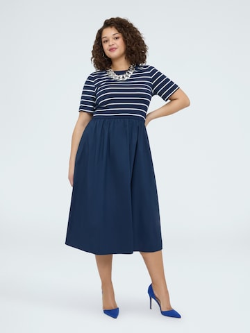 Robe Fiorella Rubino en bleu : devant