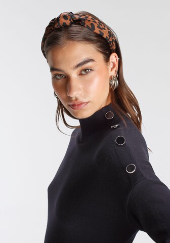 Tamaris Sweater in Black