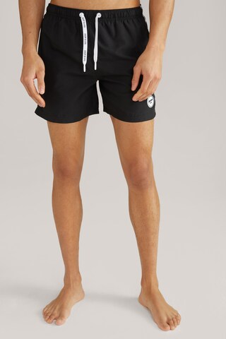 JOOP! Jeans Regular Board Shorts in Black: front