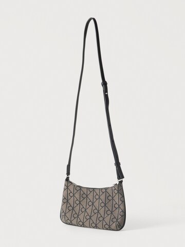 Calvin Klein Torba na ramię w kolorze czarny