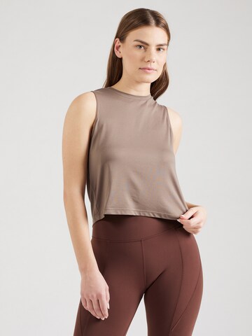 Athlecia Sports top 'Pacy' in Brown: front