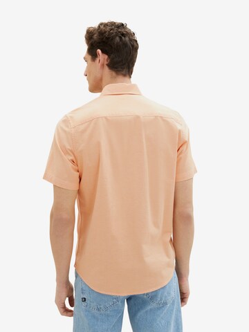 TOM TAILOR جينز مضبوط قميص بلون برتقالي