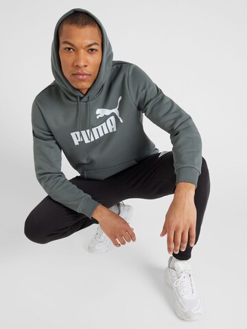 PUMA Sport sweatshirt 'ESS' i grå