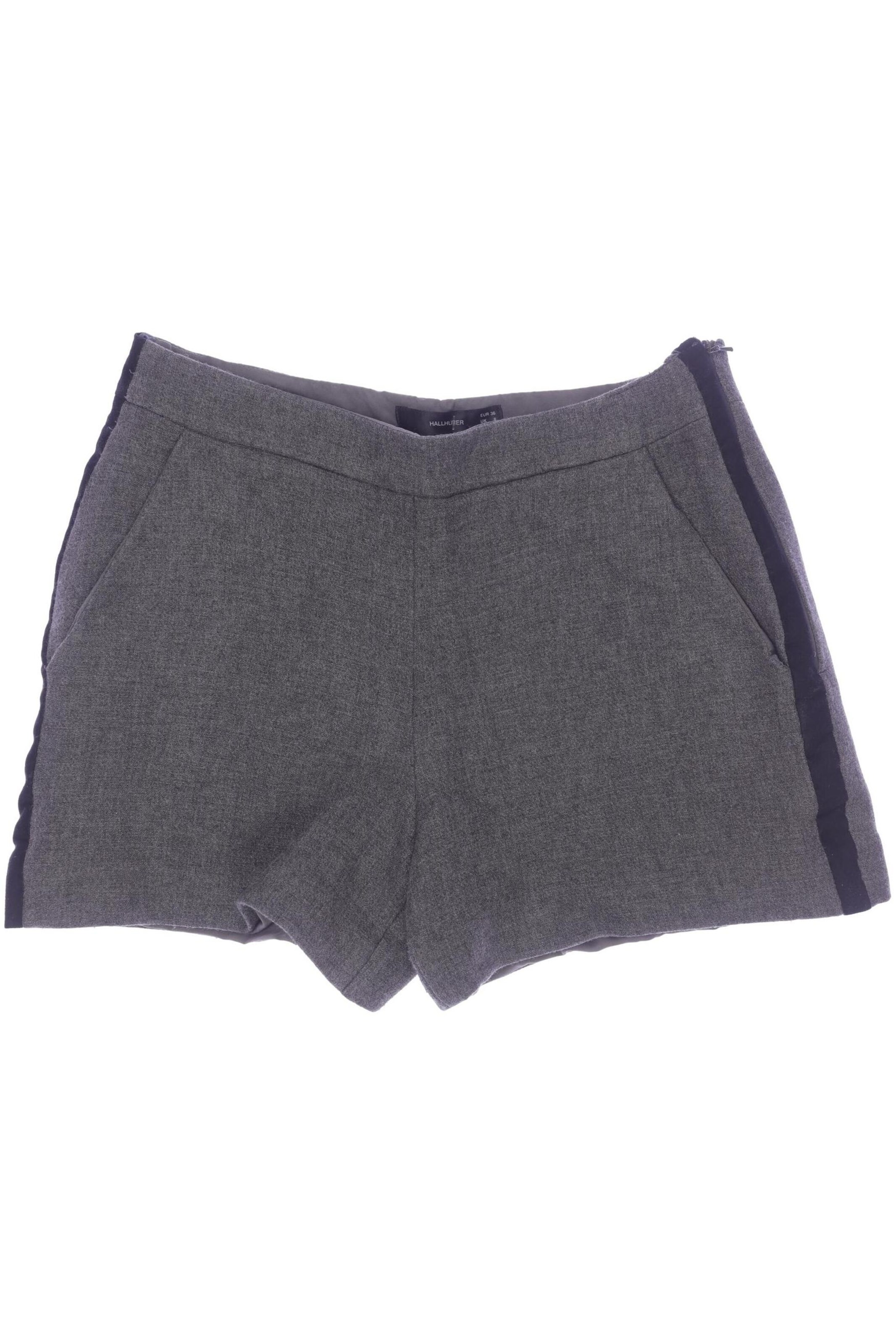 HALLHUBER Shorts in S in Grey: front