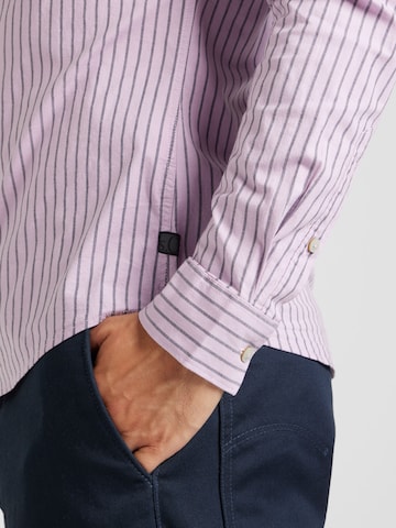 Coupe slim Chemise s.Oliver en violet