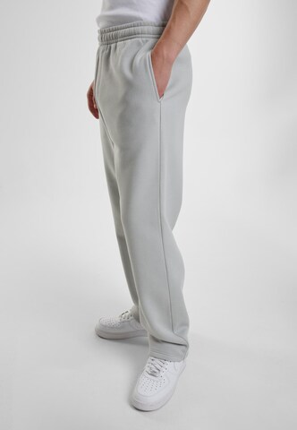 Loosefit Pantaloni di Urban Classics in grigio