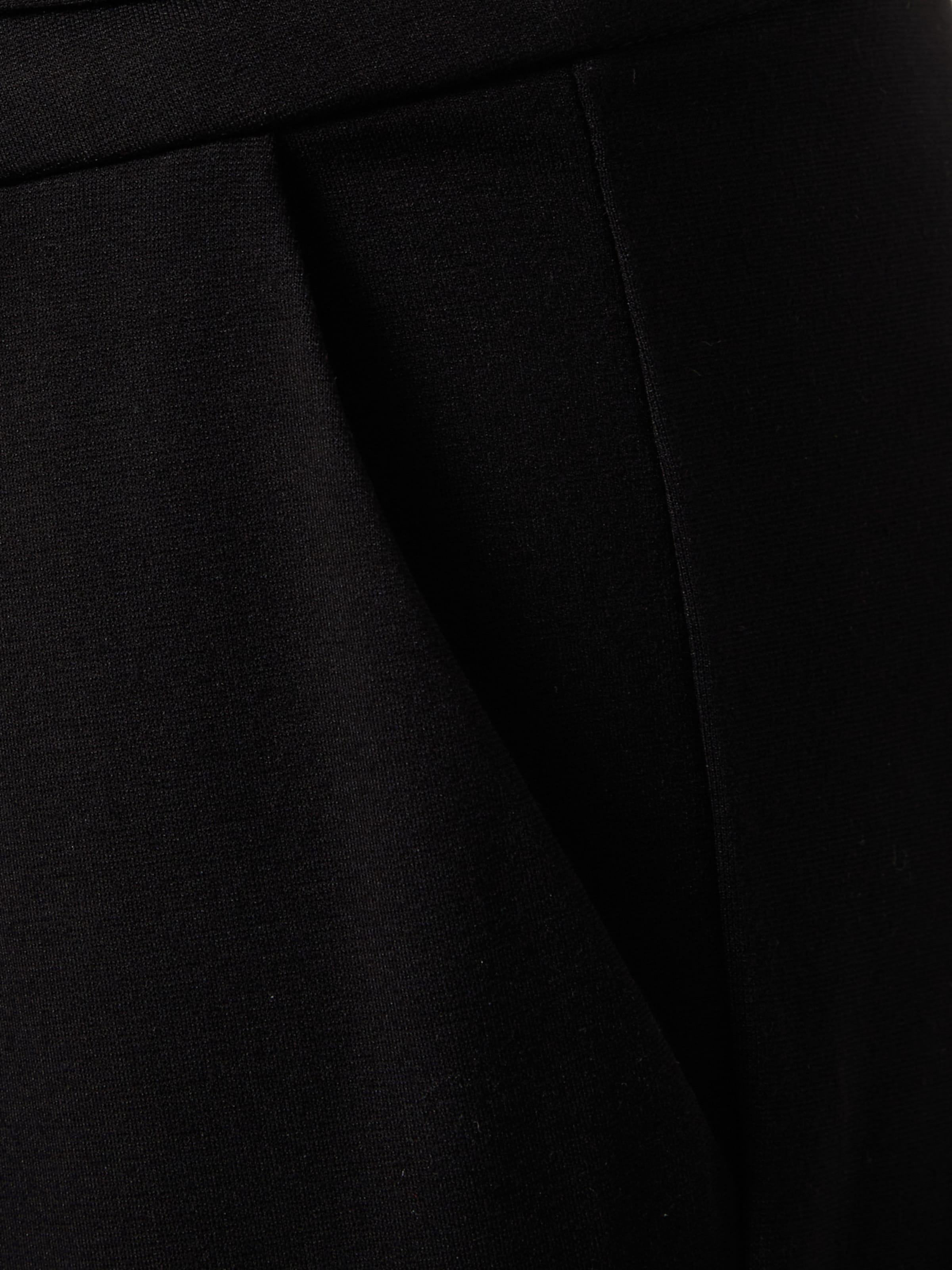 Vero Moda Petite Обычный Брюки со складками 'Eva' в Черный