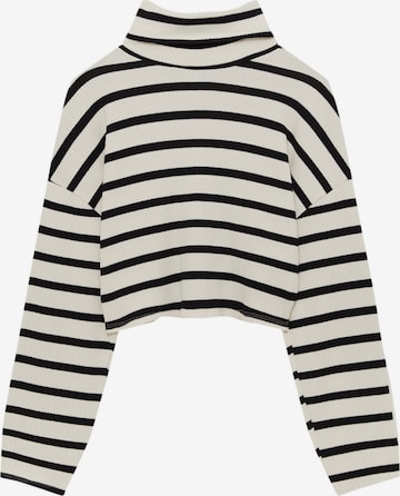 Pulover de la Pull&Bear pe negru: față