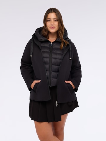 Fiorella Rubino - Abrigo de invierno en negro: frente