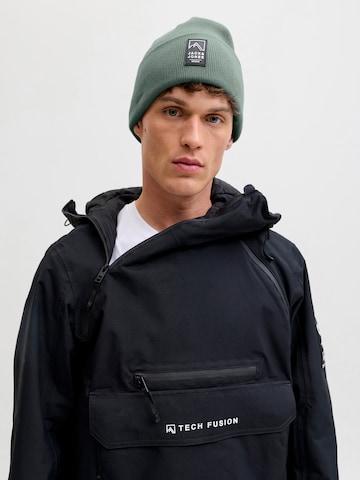 JACK & JONES Beanie in Green: front