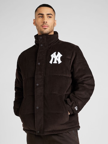 NEW ERAZimska jakna 'MLB' - smeđa boja: prednji dio