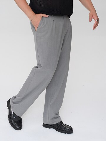Dxnmxrk Wide leg Pants 'DXGais' in Grey: front