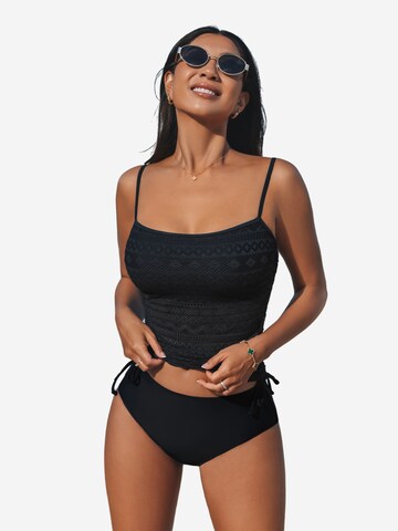 Cupshe Tankini‌‌‌‌‌‌‌‌‌ in Schwarz