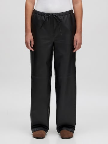 EDITED Loose fit Pants 'Jannah' in Black: front