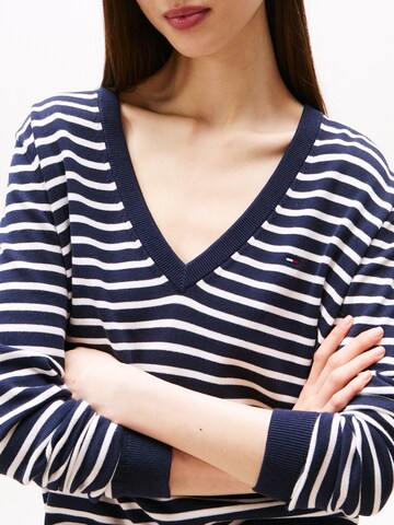 Pull-over 'ESSENTIAL' Tommy Jeans en bleu