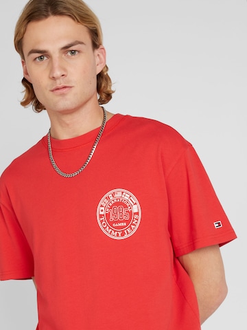 Tommy Jeans Shirt 'ARCHIVE GAMES' in Red