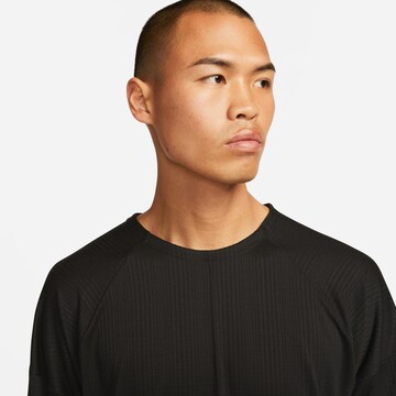 NIKE Funktionsshirt in Schwarz