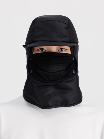 Berretto di ALPHA INDUSTRIES in nero