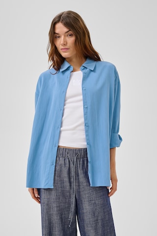 My Essential Wardrobe Bluse 'Gilda' in Blau: Vorderseite