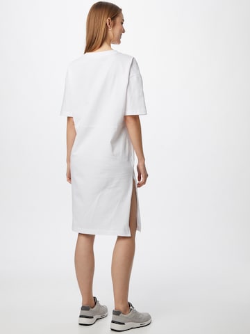 Robe Urban Classics en blanc