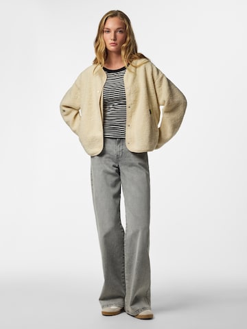Veste mi-saison 'PCKATTY' PIECES en beige