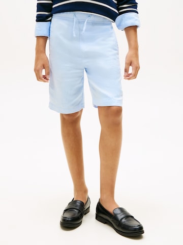 Regular Pantaloni de la TOMMY HILFIGER pe albastru: față