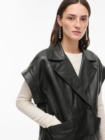 ROUGE EDIT Vest in Black