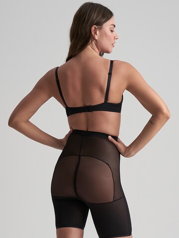 Pantalon modelant ' Powermesh High Waist Short ' Bye Bra en noir