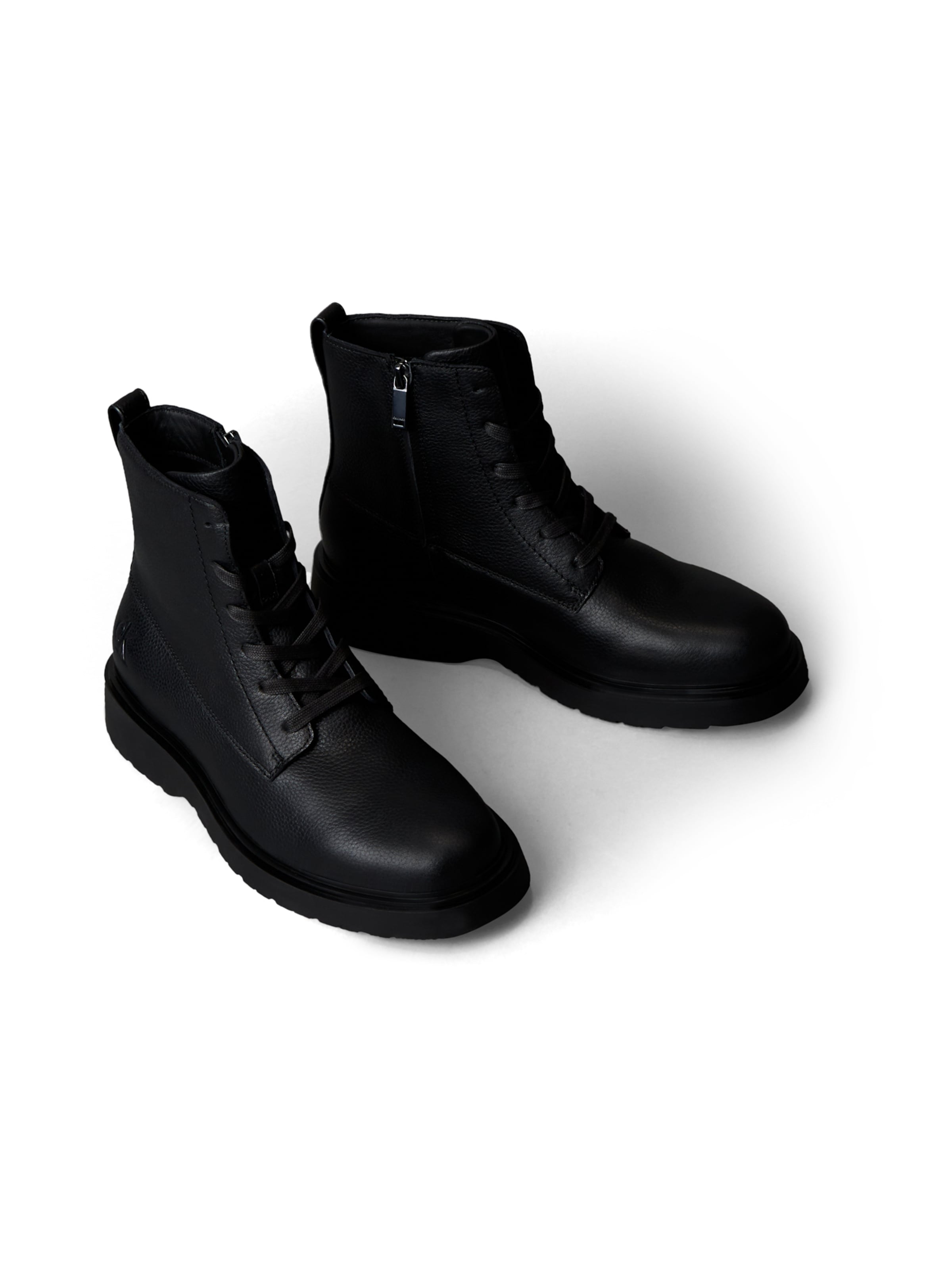 Calvin Klein Μπότες με κορδόνια 'Ess' σε μαύρο