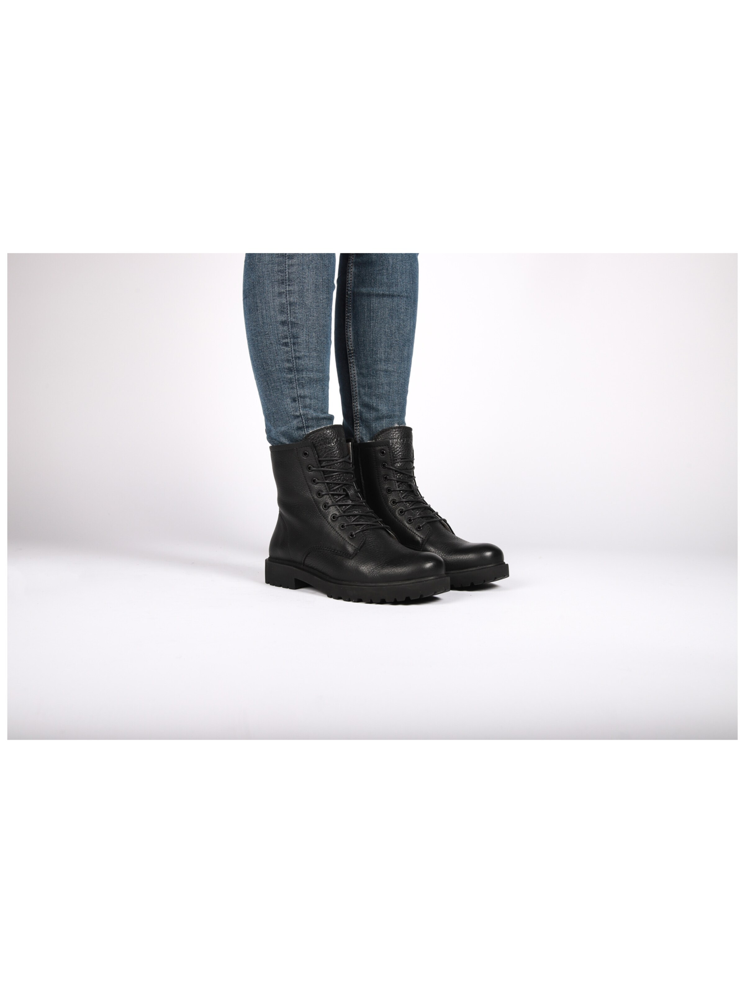 Stivale stringato 'KAJSA' di BLACKSTONE in nero