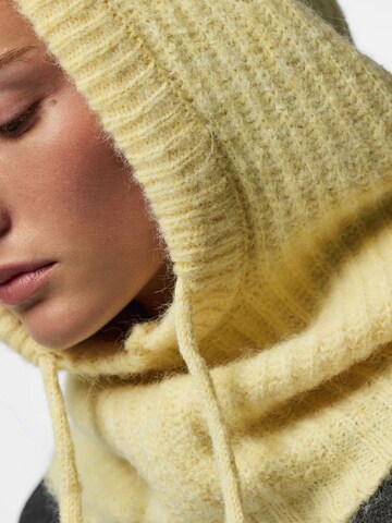 Bonnet 'PCNambi' PIECES en jaune