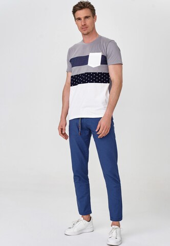 Coupe slim Pantalon chino ' Bryne ' INDICODE JEANS en bleu