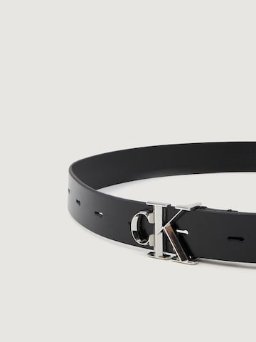 Calvin Klein - Cintos em preto