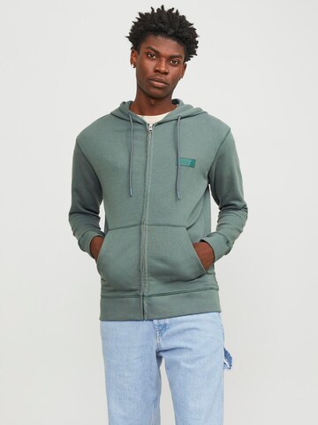 JACK & JONES Zip-Up Hoodie in Green: front