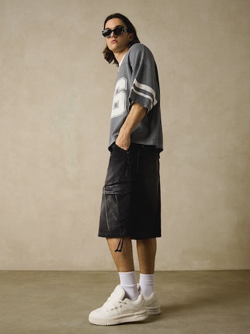 Bershka Baggy Cargo jeans in Black