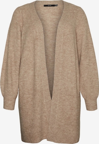 Vero Moda Curve Neuletakki värissä beige: etupuoli