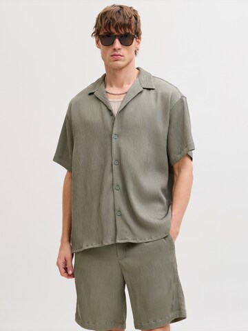 JACK & JONES - Ajuste confortable Camisa 'JJEHarrison' en verde: frente
