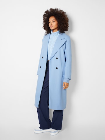 Bershka Between-Seasons Coat in Blue: front