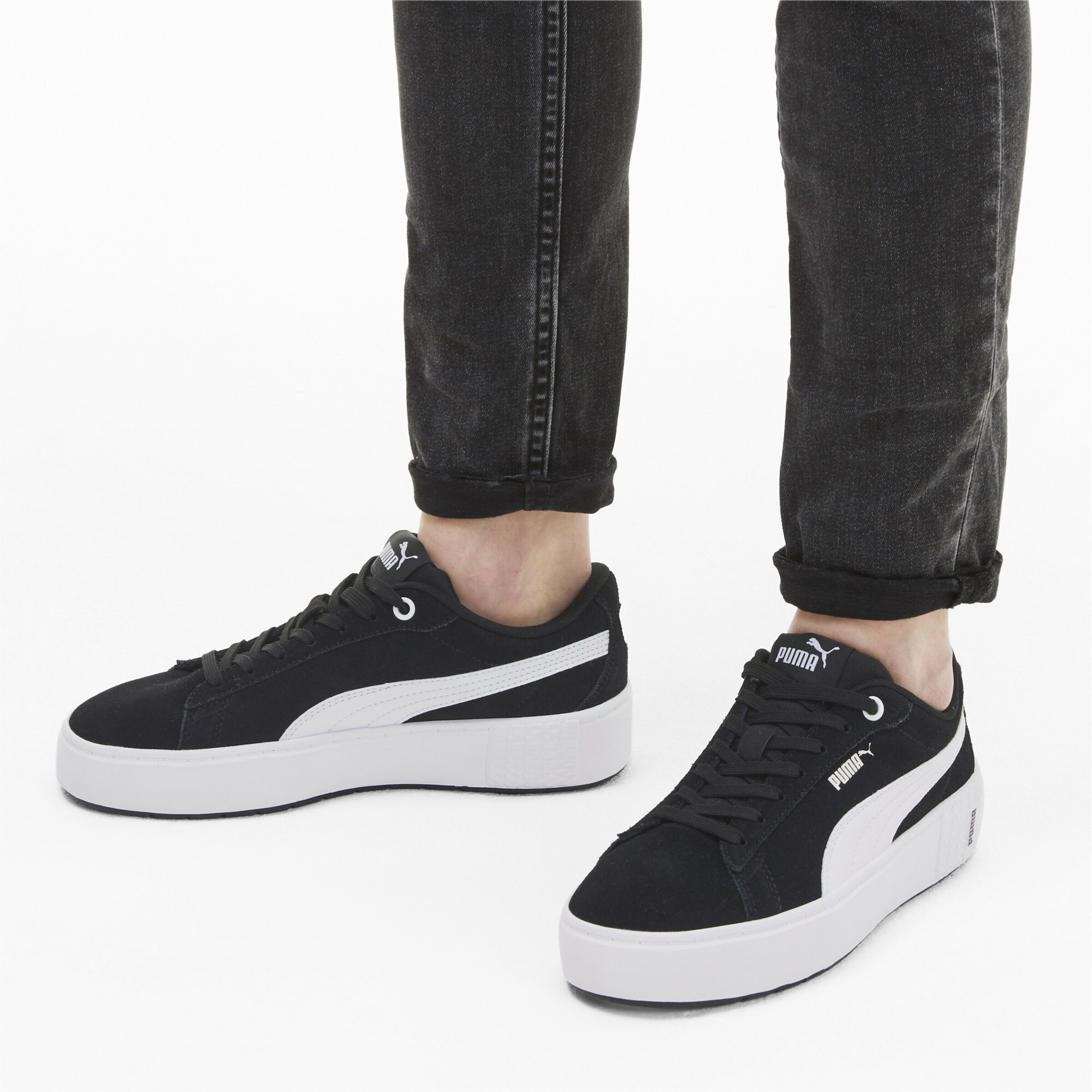 PUMA Sneakers laag 'Smash v2' in Zwart / Wit | ABOUT YOU