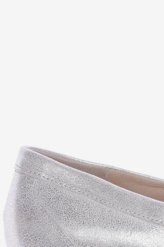 Basler Flats & Loafers in 38 in Silver