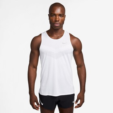 NIKE Sporttop 'Stride' in Weiß: Vorderseite